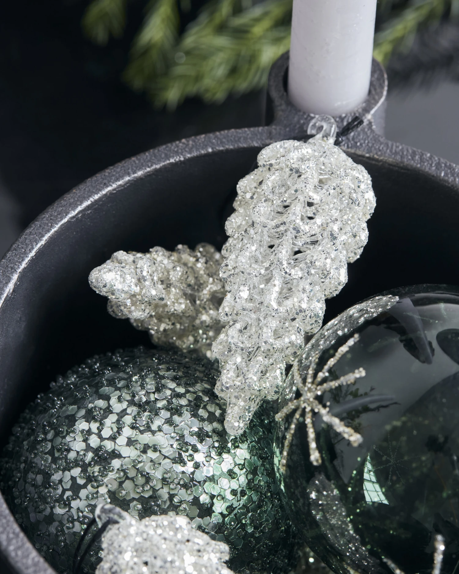 House Doctor Cone Kersthanger 9 Cm 6-pack - Afbeelding 3