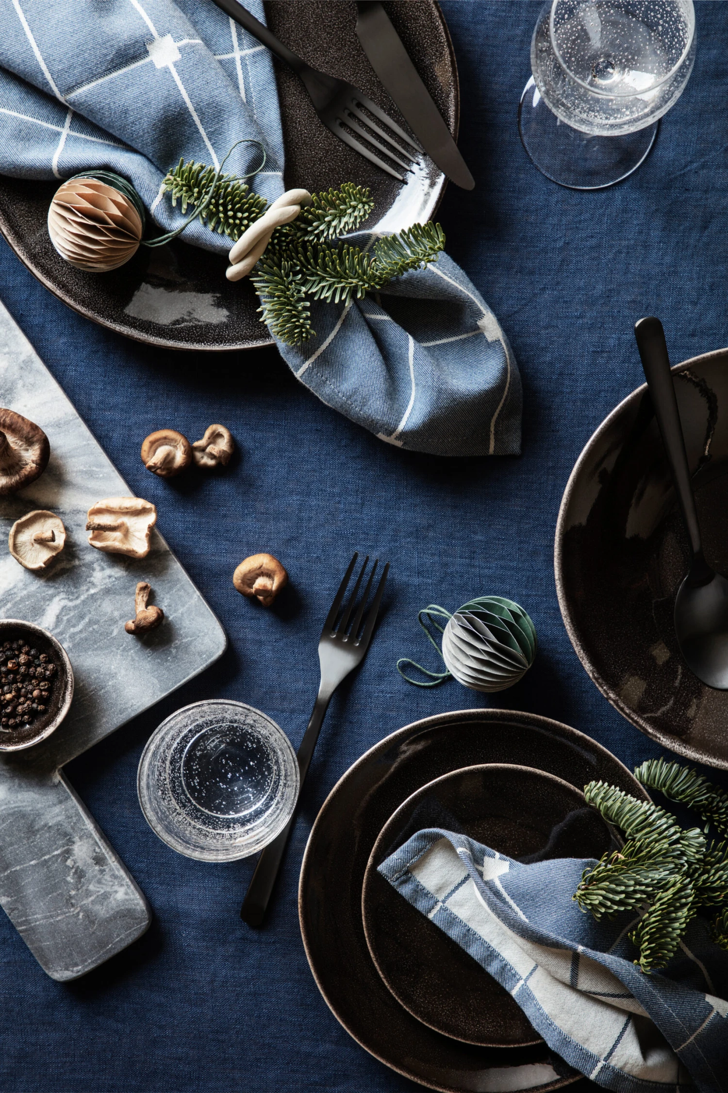 Broste Copenhagen Ball Kerstbal Honeycomb Ø5 Cm 6-delig - Afbeelding 3