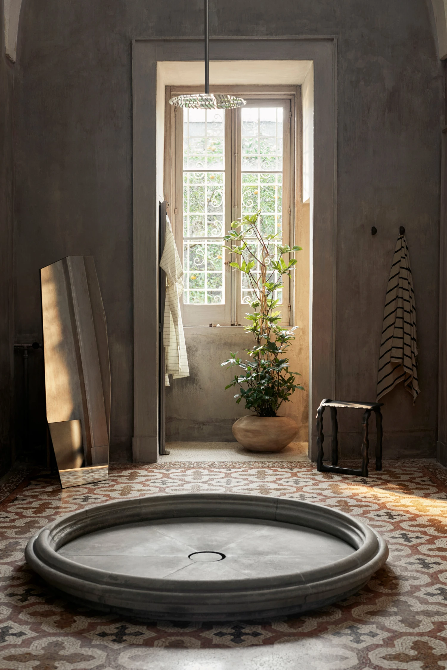 Ferm LIVING Shard Vloerspiegel 57,8x165 Cm - Afbeelding 3