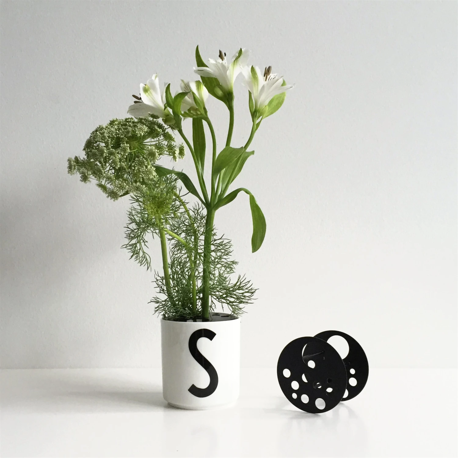 Design Letters Plantenhouder Ø6.7 Cm - Afbeelding 2